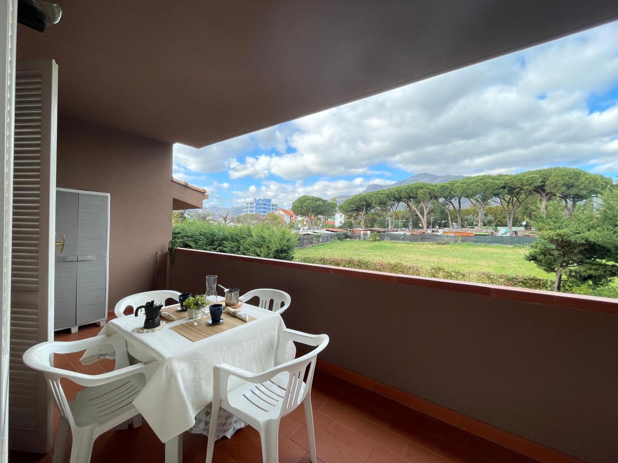 דירות לואנו Il Gabbiano Bilocale Con Piscina, Garage E A/C. מראה חיצוני תמונה